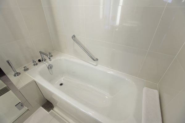Bathtub Repair in Hamburg