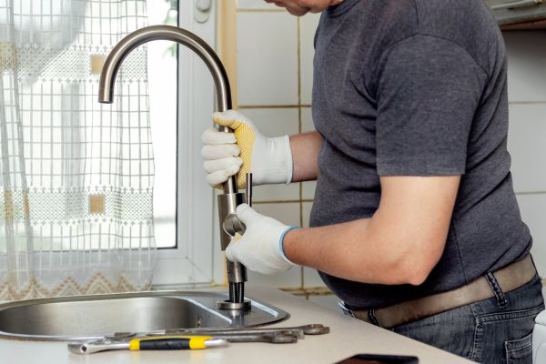 Kitchen Faucet Leak Repair in Hamburg