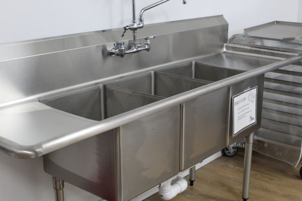 Cost of Utility Sink Installation in Hamburg